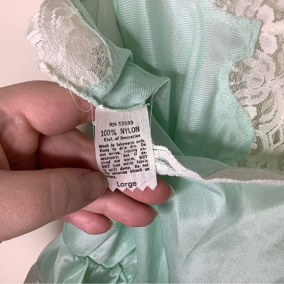 < Vintage Turquoise Lace Trimmed Lingerie Top > - Picture 5 of 5